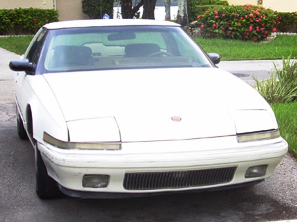 1989 White Buick Reatta Coupe $2,00