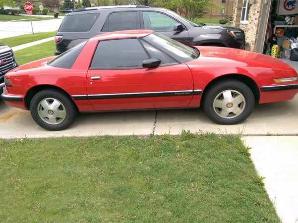 	1990 Red Buick Reatta Coupe $6,500