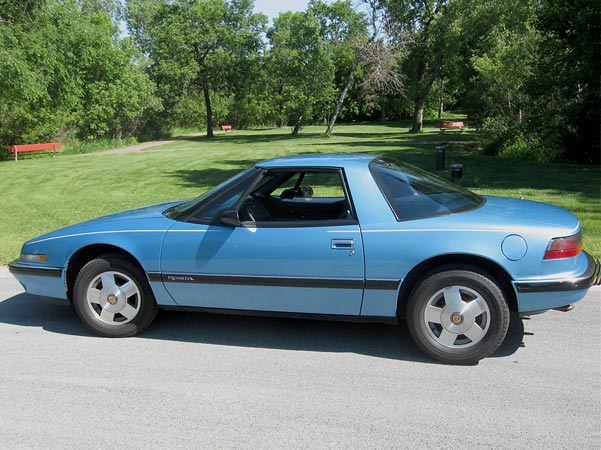 1990 Maui Blue Buick Reatta Coupe $10,000